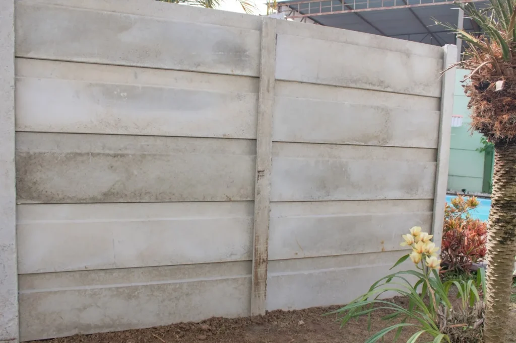 Muros pre moldados modelo jaspe 2,00 altura fortex base, Muros pre moldados em Suzano sao paulo.