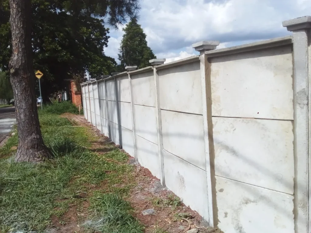Muros pre moldados modelo ônix premium 2,00 altura fortex base, Muros pre moldados em Suzano sao paulo.